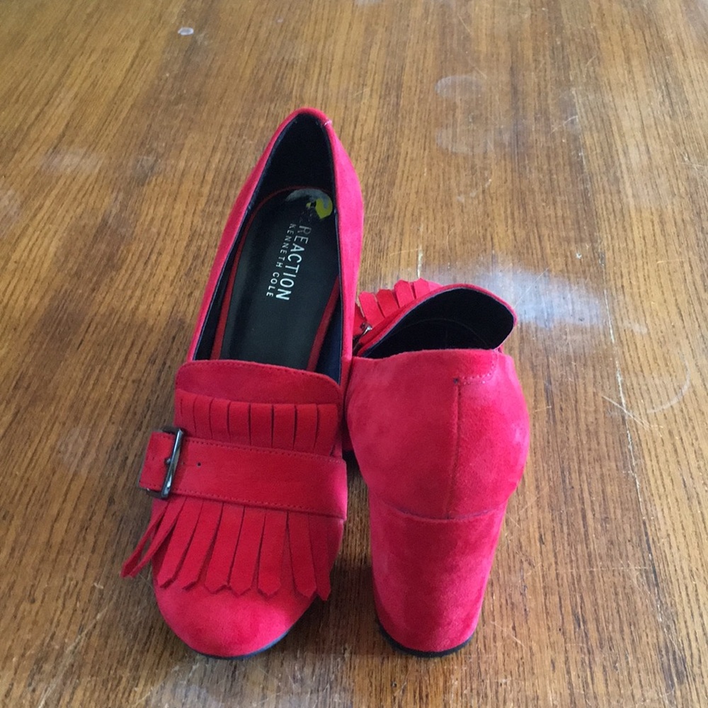 Res suede block heel pump